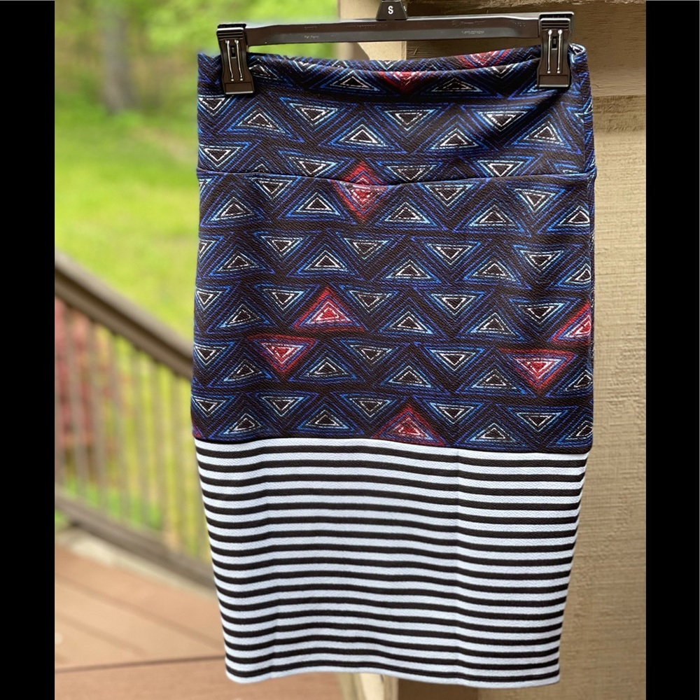 NWOT LulaRoe Pencil Skirt -Size S